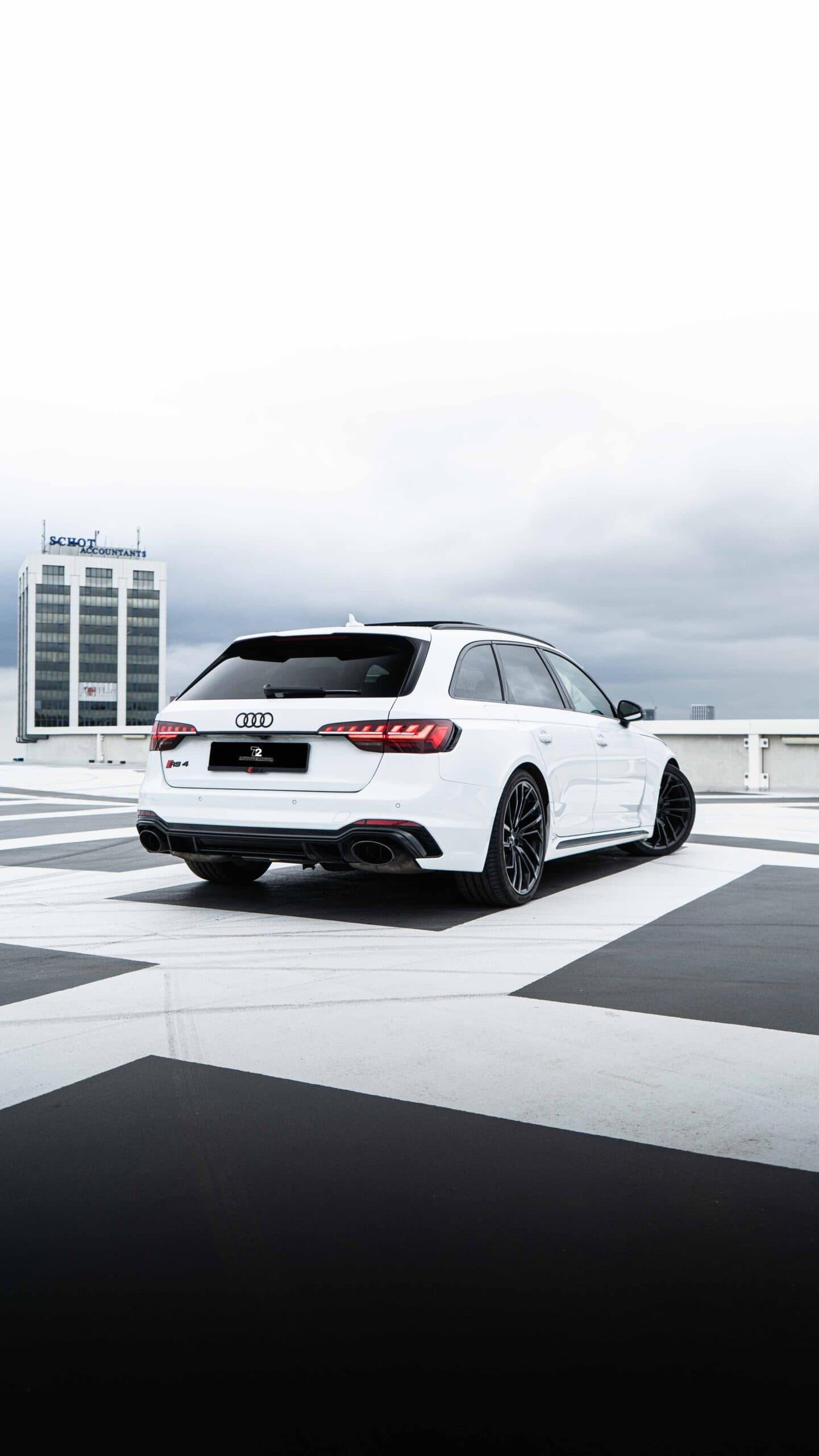 Audi RS4 Avant 5