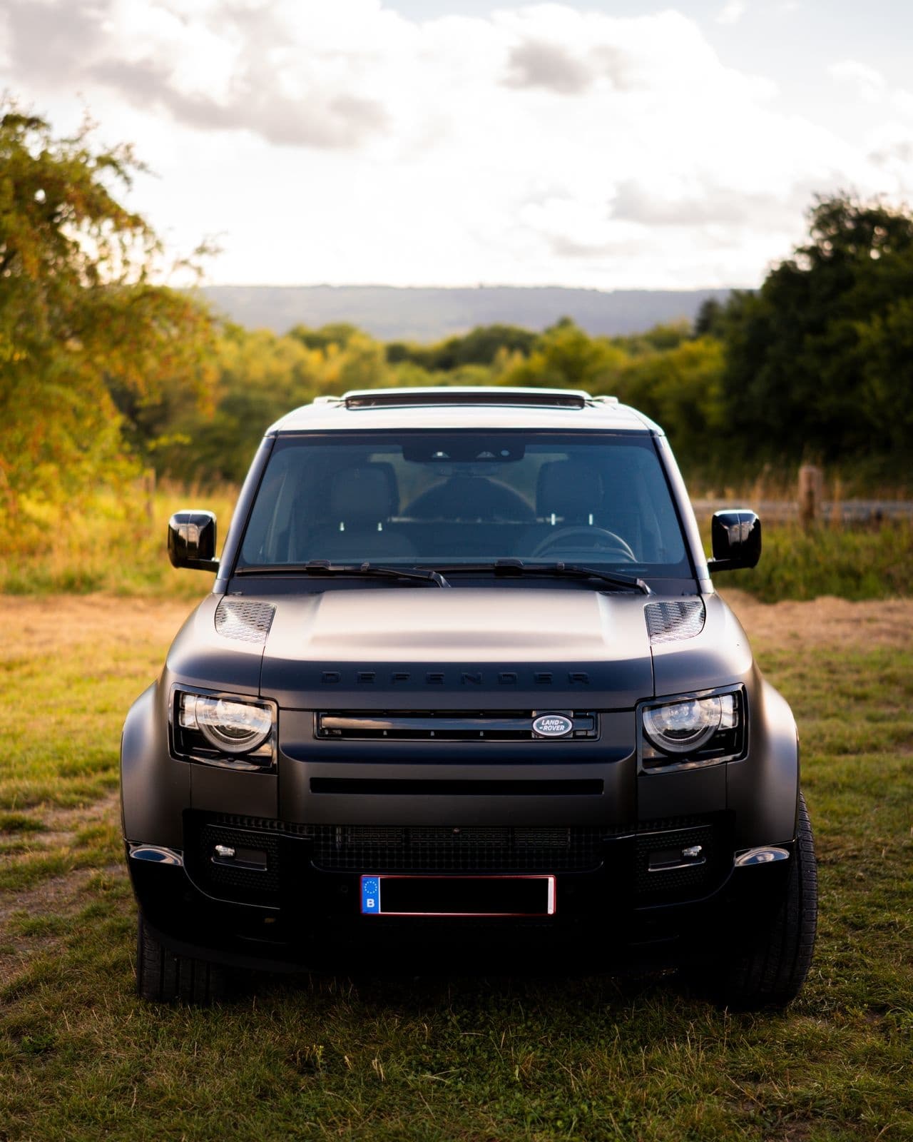 Land Rover Defender 2