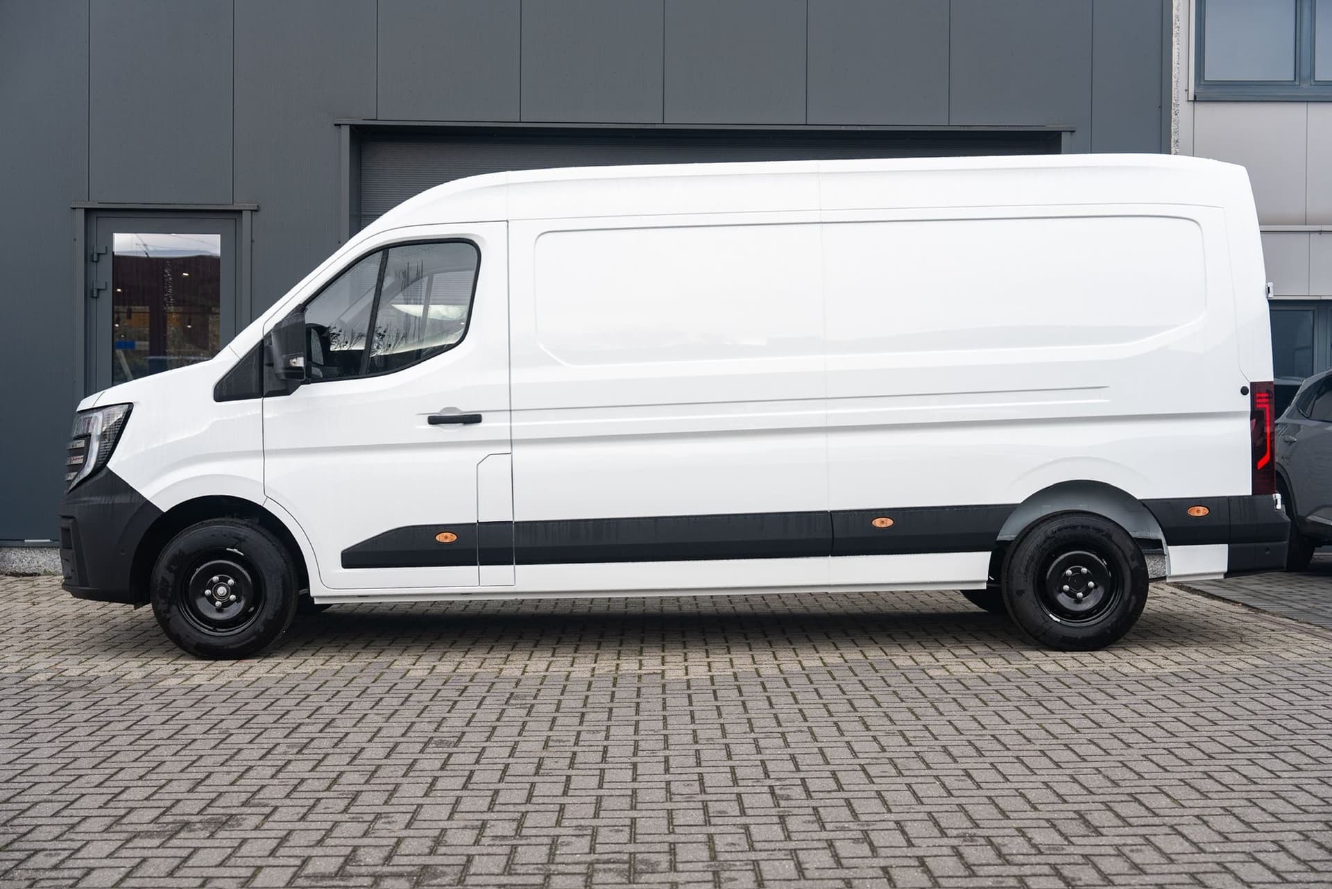 Nissan Interstar 3