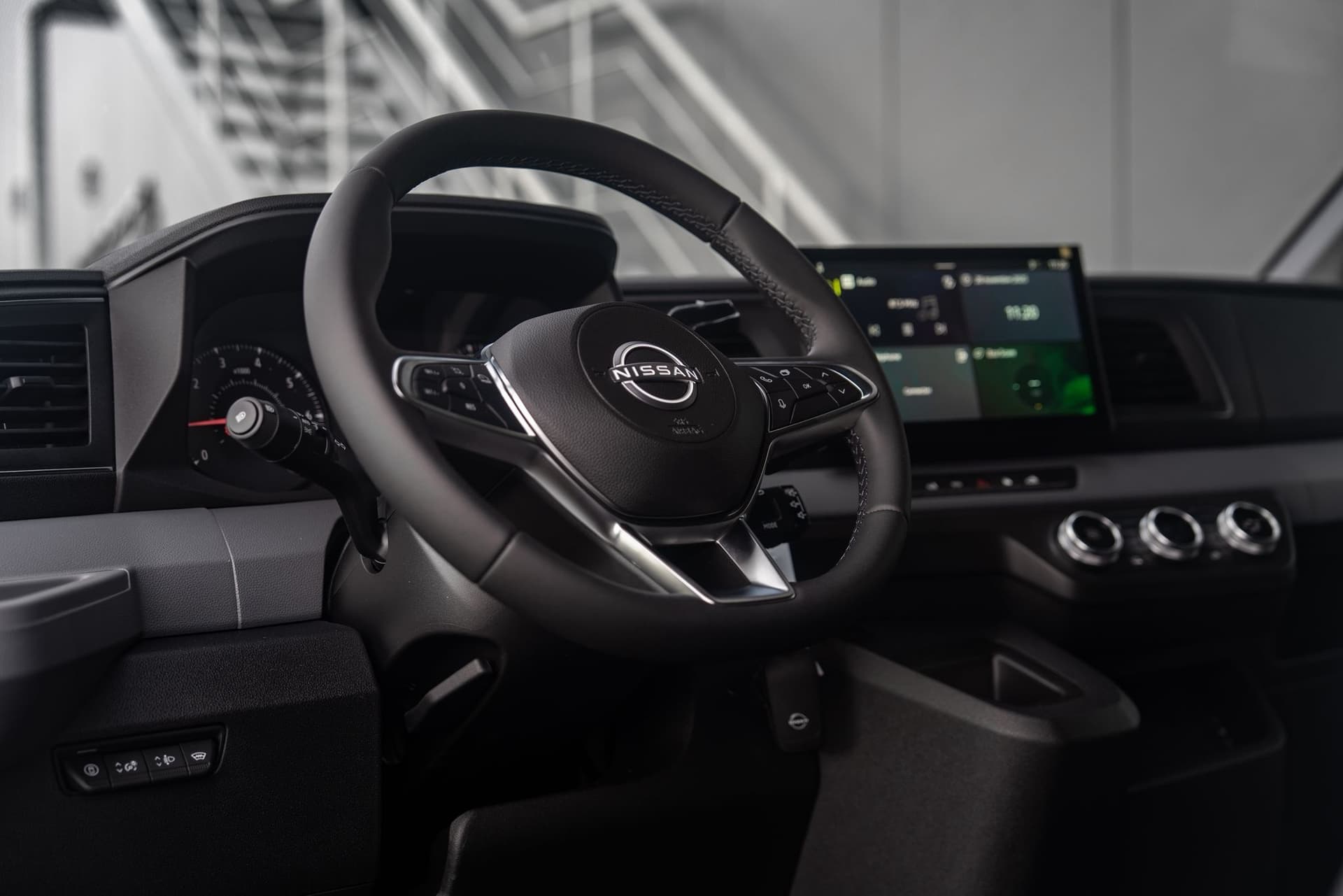 Nissan Interstar 7