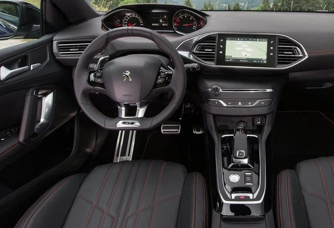 Peugeot 308 2