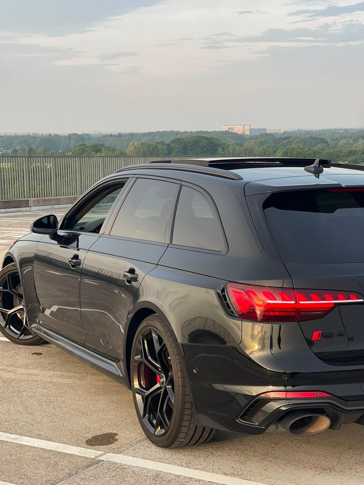 Audi RS4 Performance 2