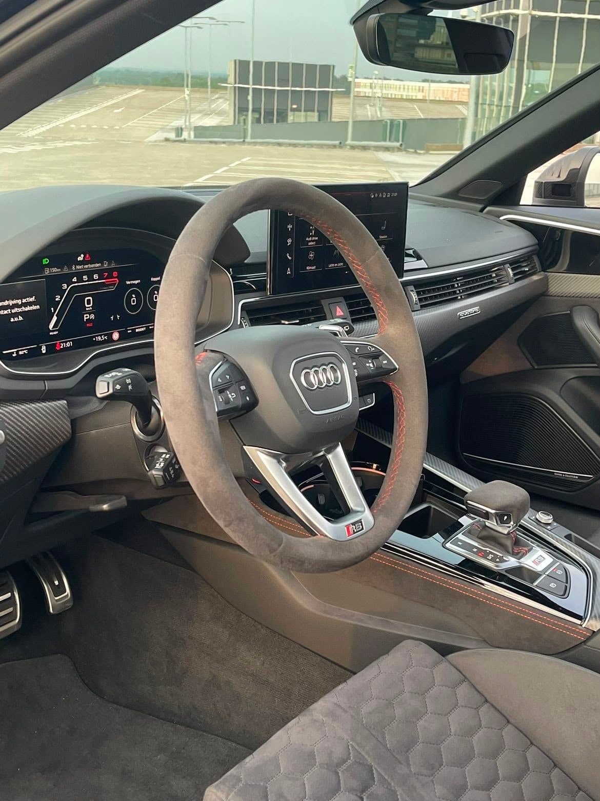 Audi RS4 Performance 5