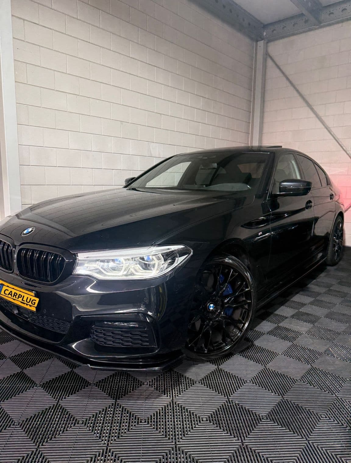 BMW M550i huren Amsterdam — Carplug EU