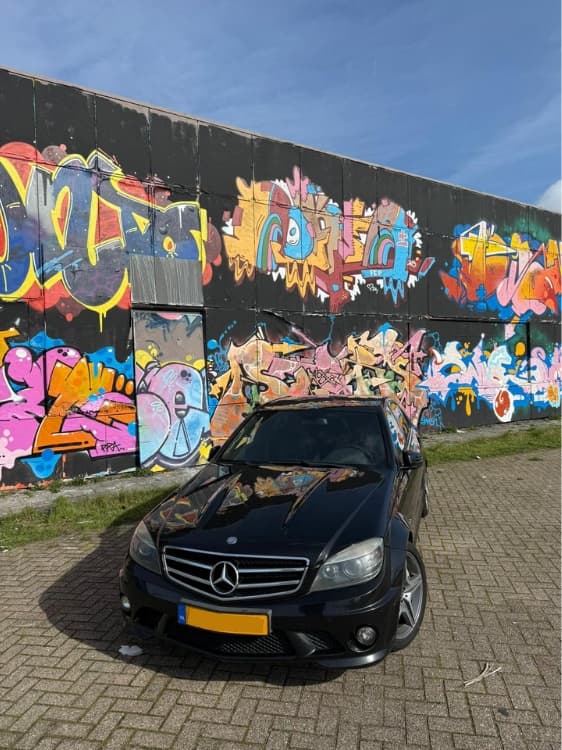 Mercedes-Benz C63 AMG 4
