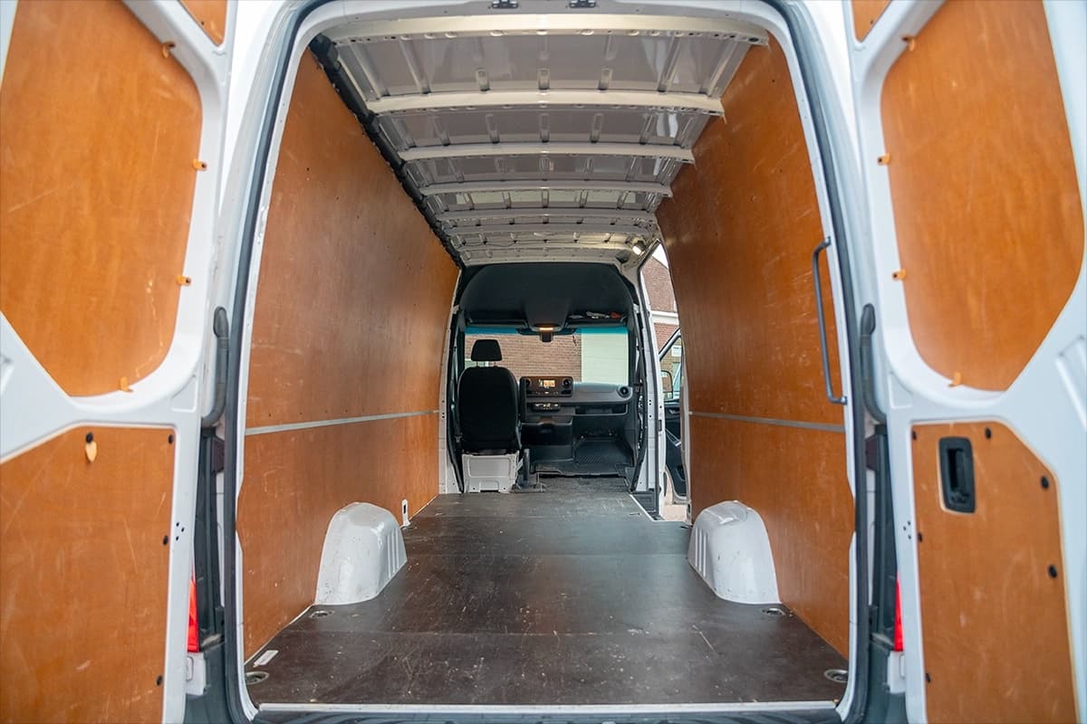 Mercedes-Benz Sprinter 6