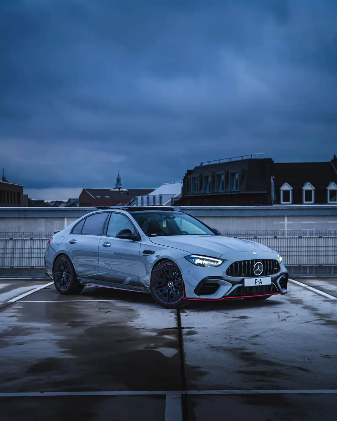 Mercedes-Benz C63s AMG F1 huren Maasmechelen — FA MOTORS