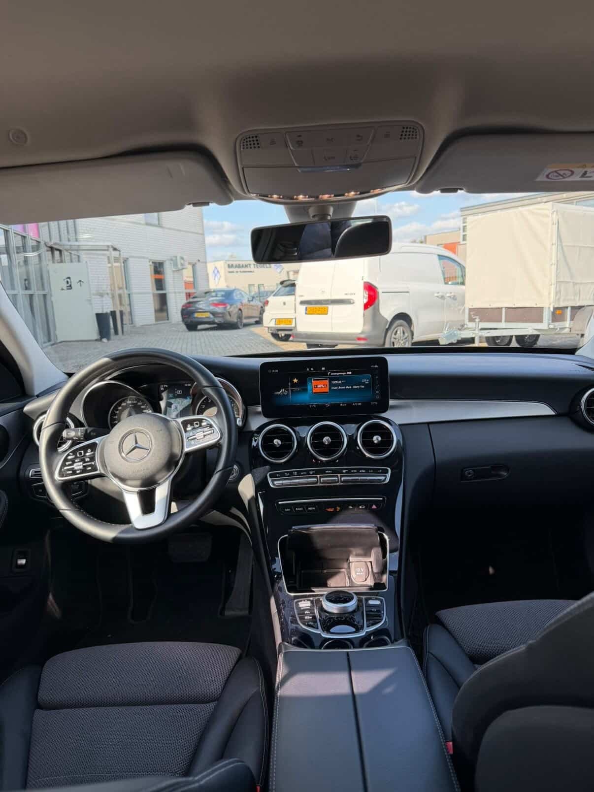 Mercedes-Benz C180 3
