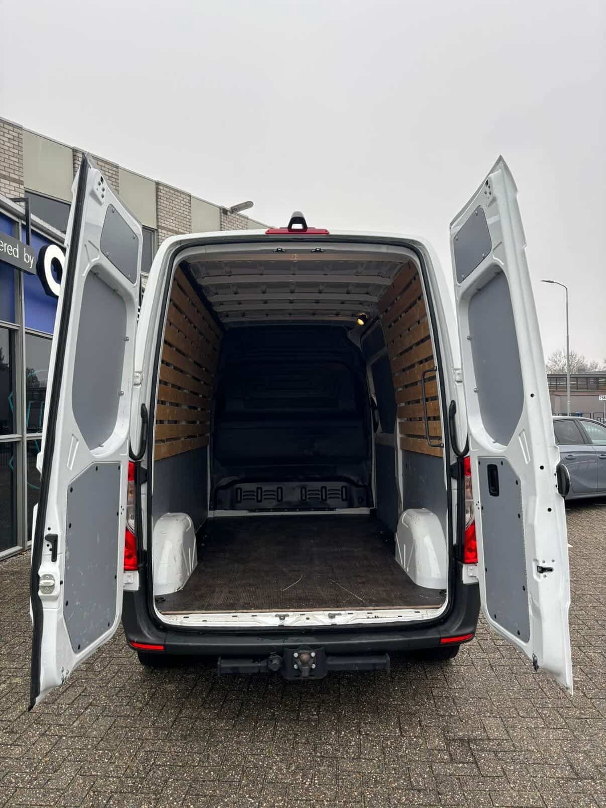 Mercedes-Benz Sprinter 3