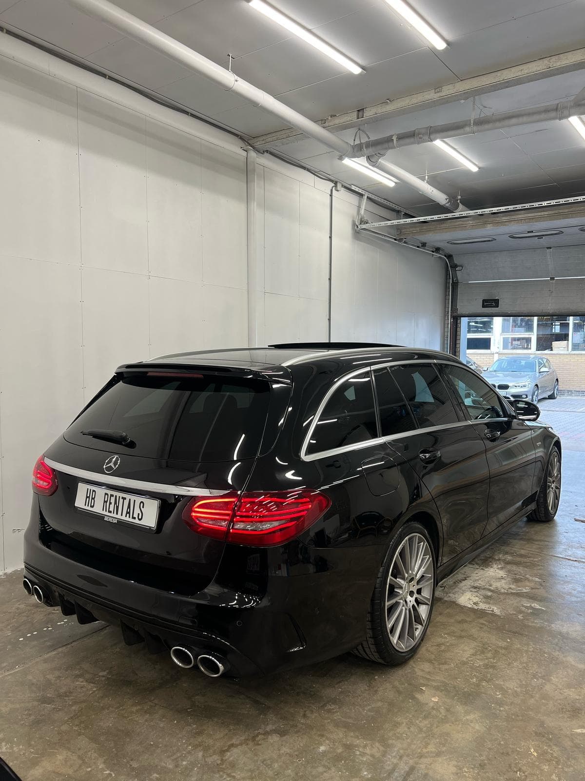 Mercedes-Benz C43 AMG 4