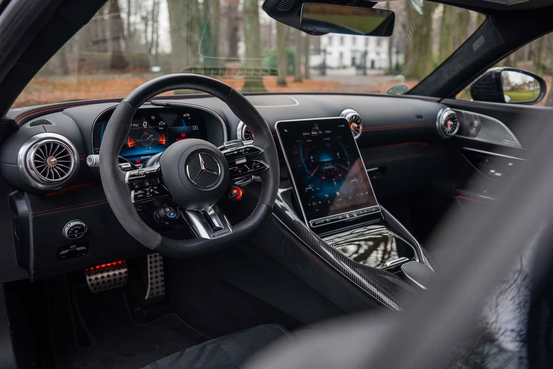 Mercedes-AMG GT63 8