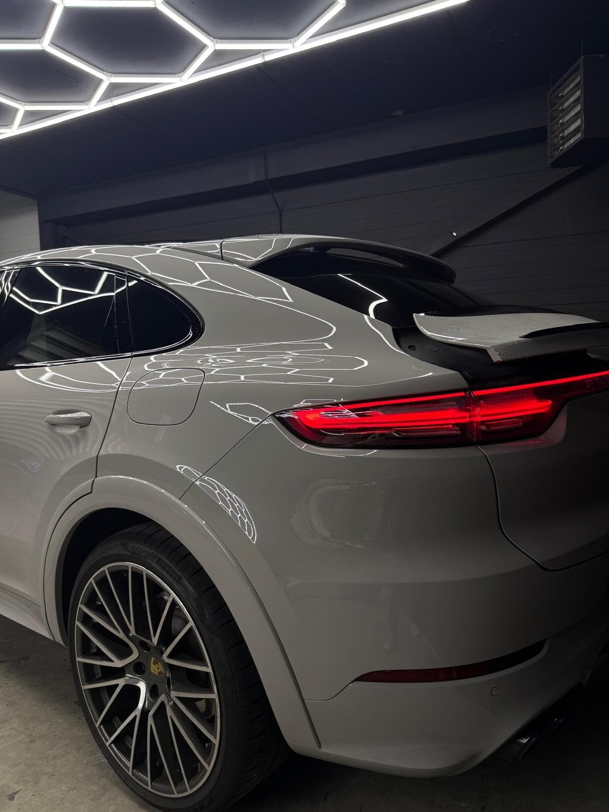 Porsche Cayenne 4