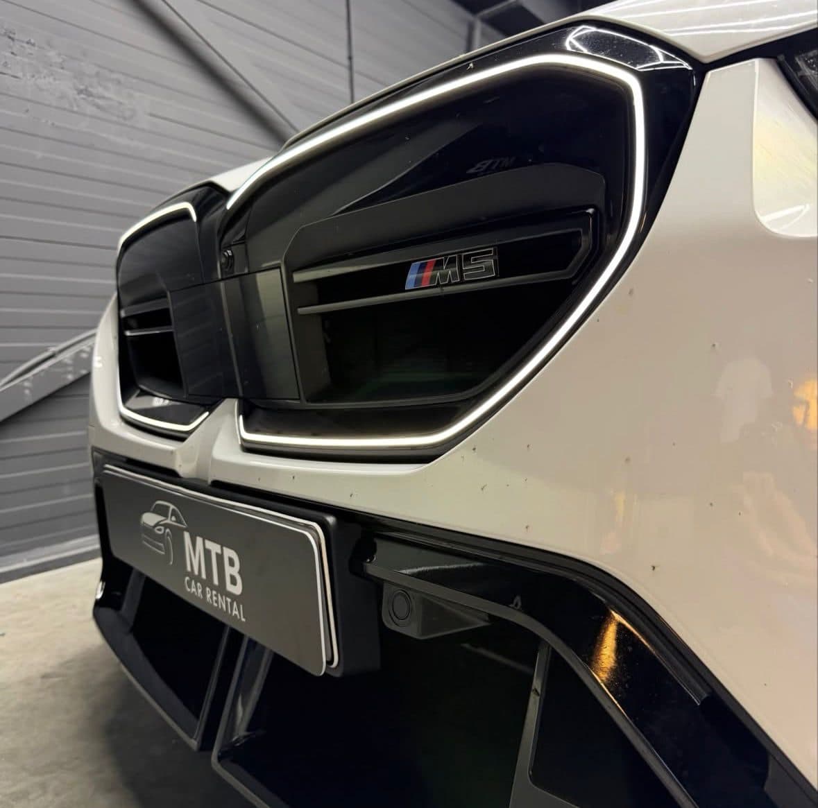 BMW M5 Competition 3