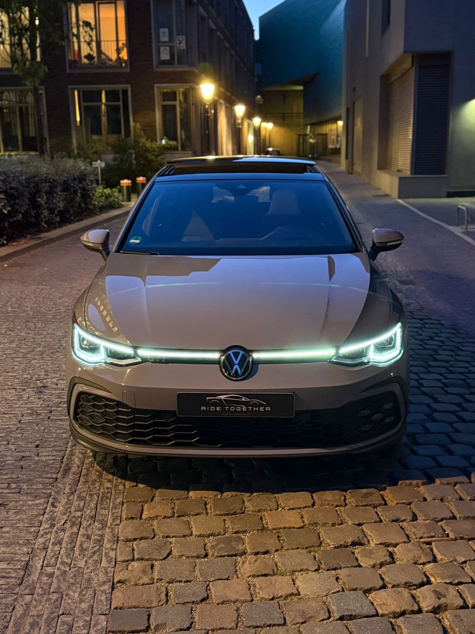Volkswagen Golf 8 GTI 3