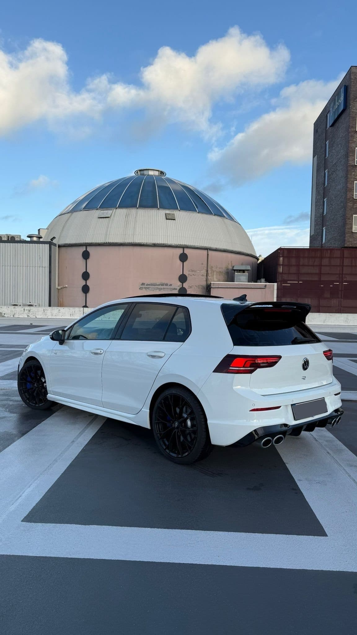 Volkswagen Golf 8.5R 2