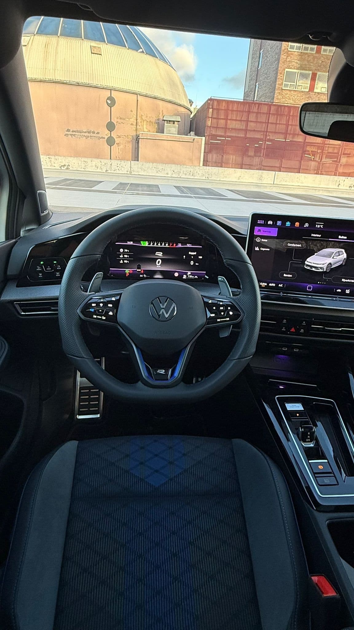 Volkswagen Golf 8.5R 4