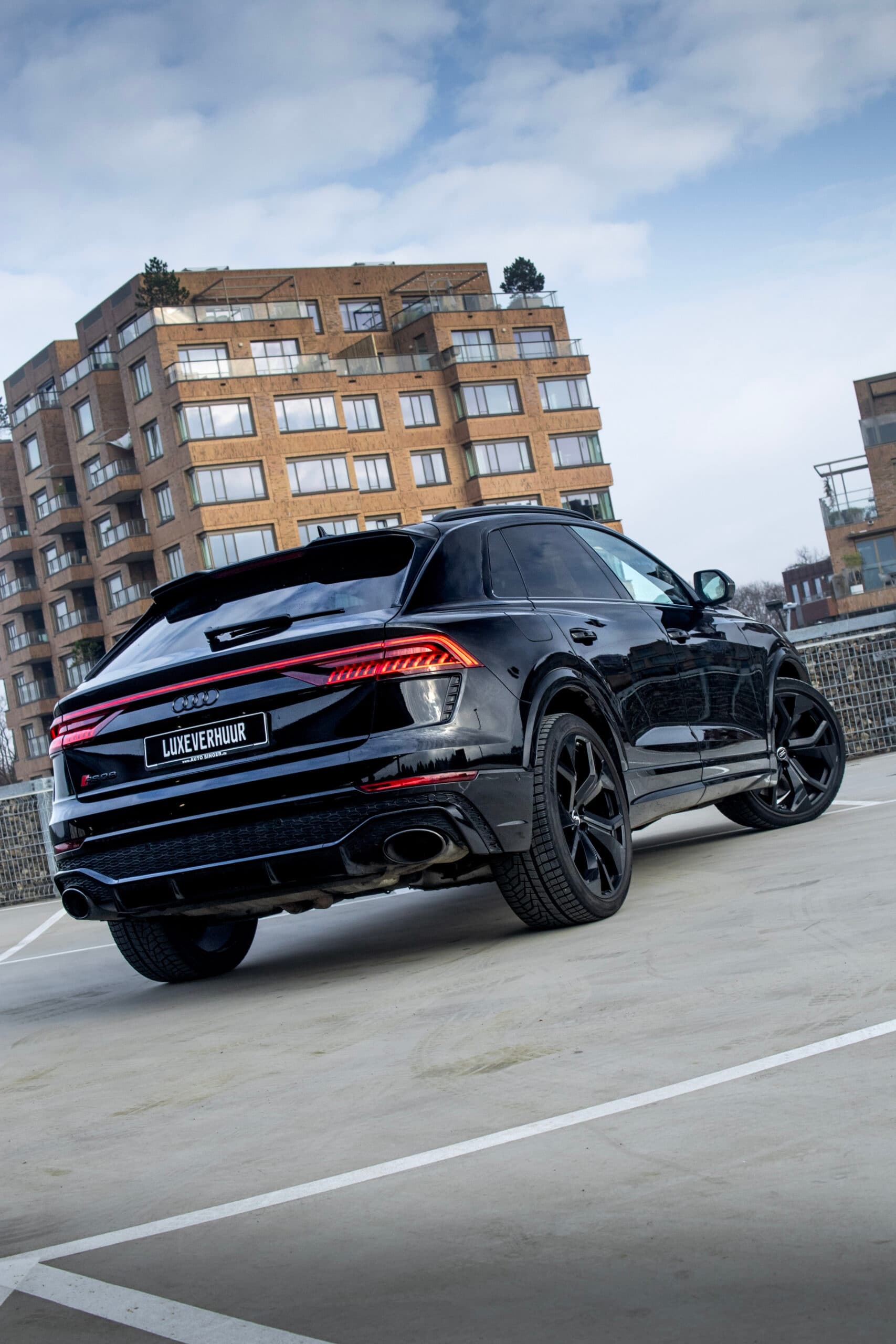 Audi RSQ8 6