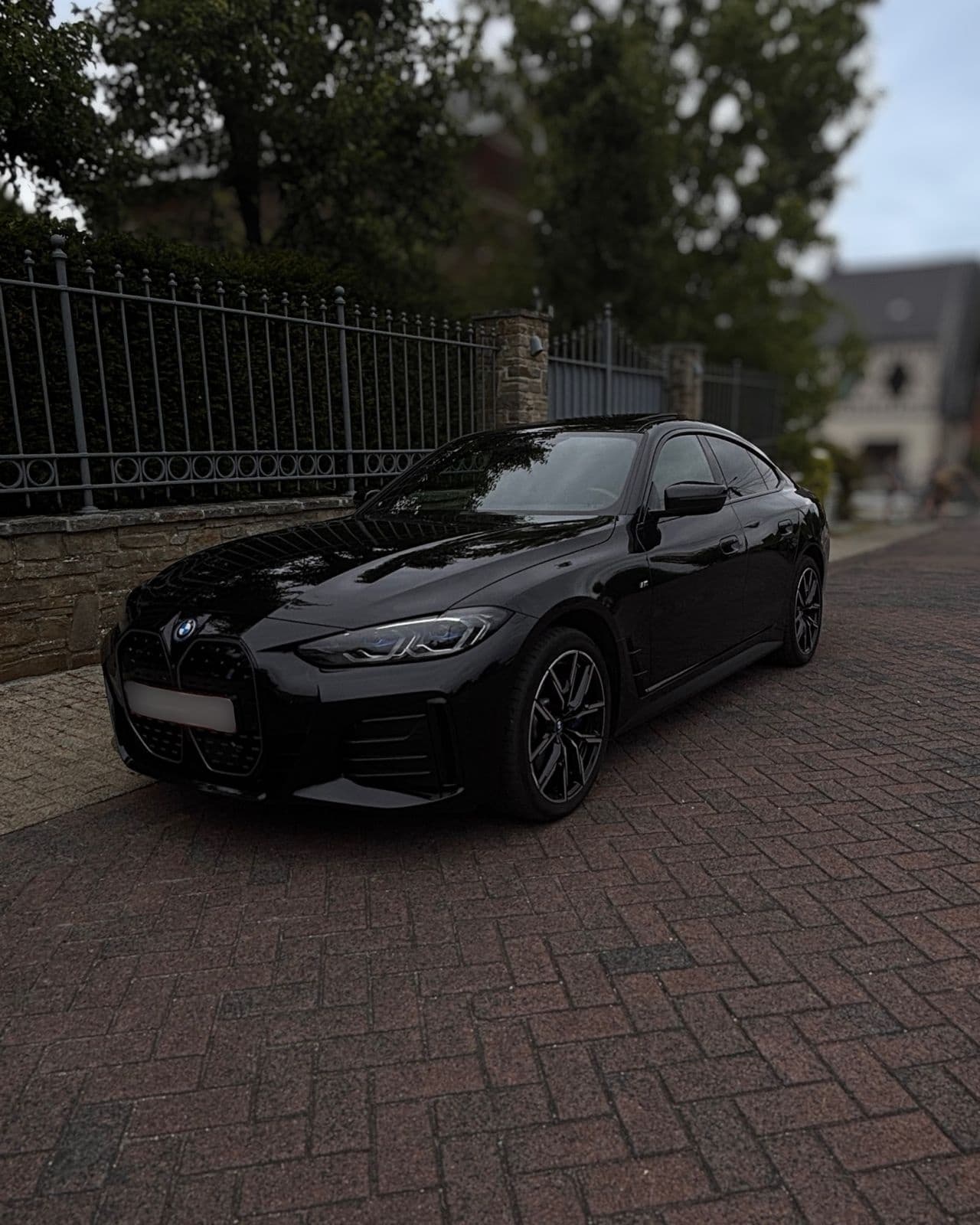 BMW i4 M-Sport huren Brussel — AirGT