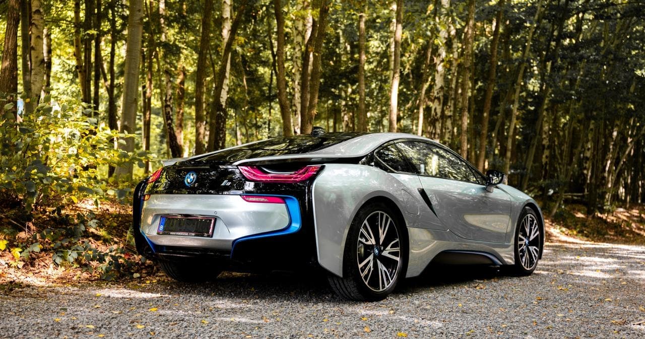 BMW i8 6