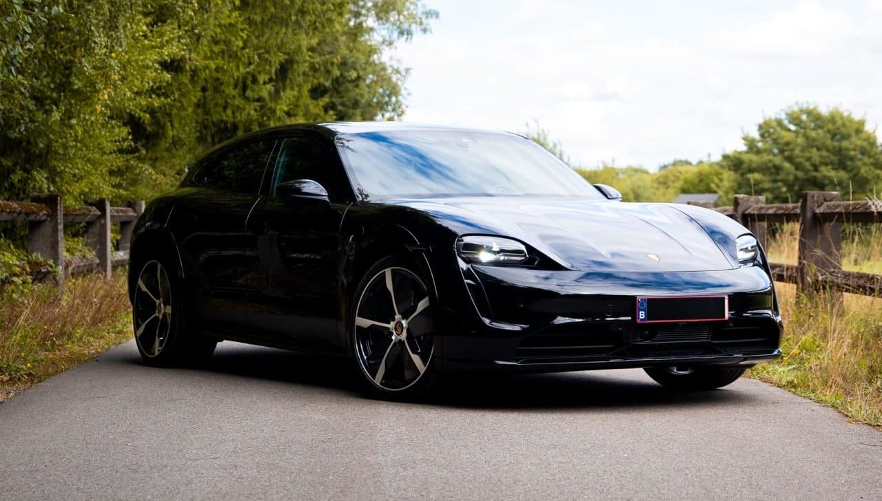 Porsche Taycan huren Brussel — AirGT