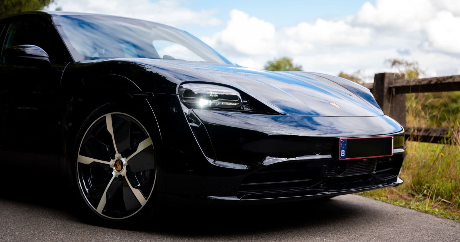 Porsche Taycan 2