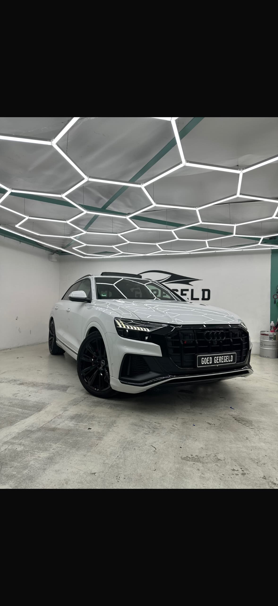 Audi SQ8 4