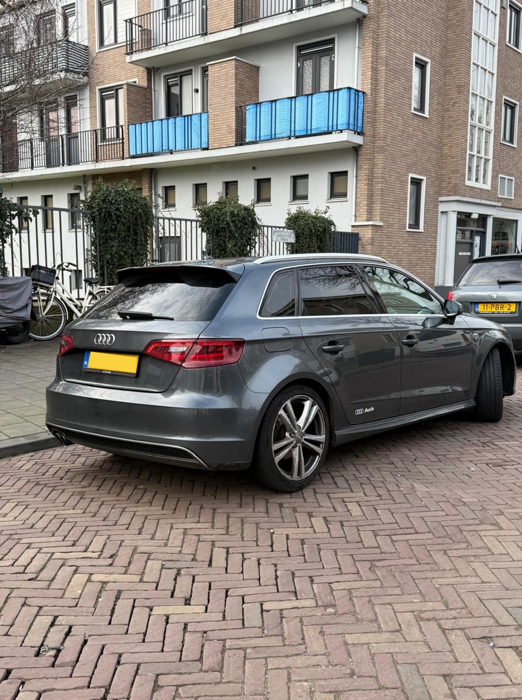 Audi A3 S-Line huren Den Haag — AlleKlasse Verhuur