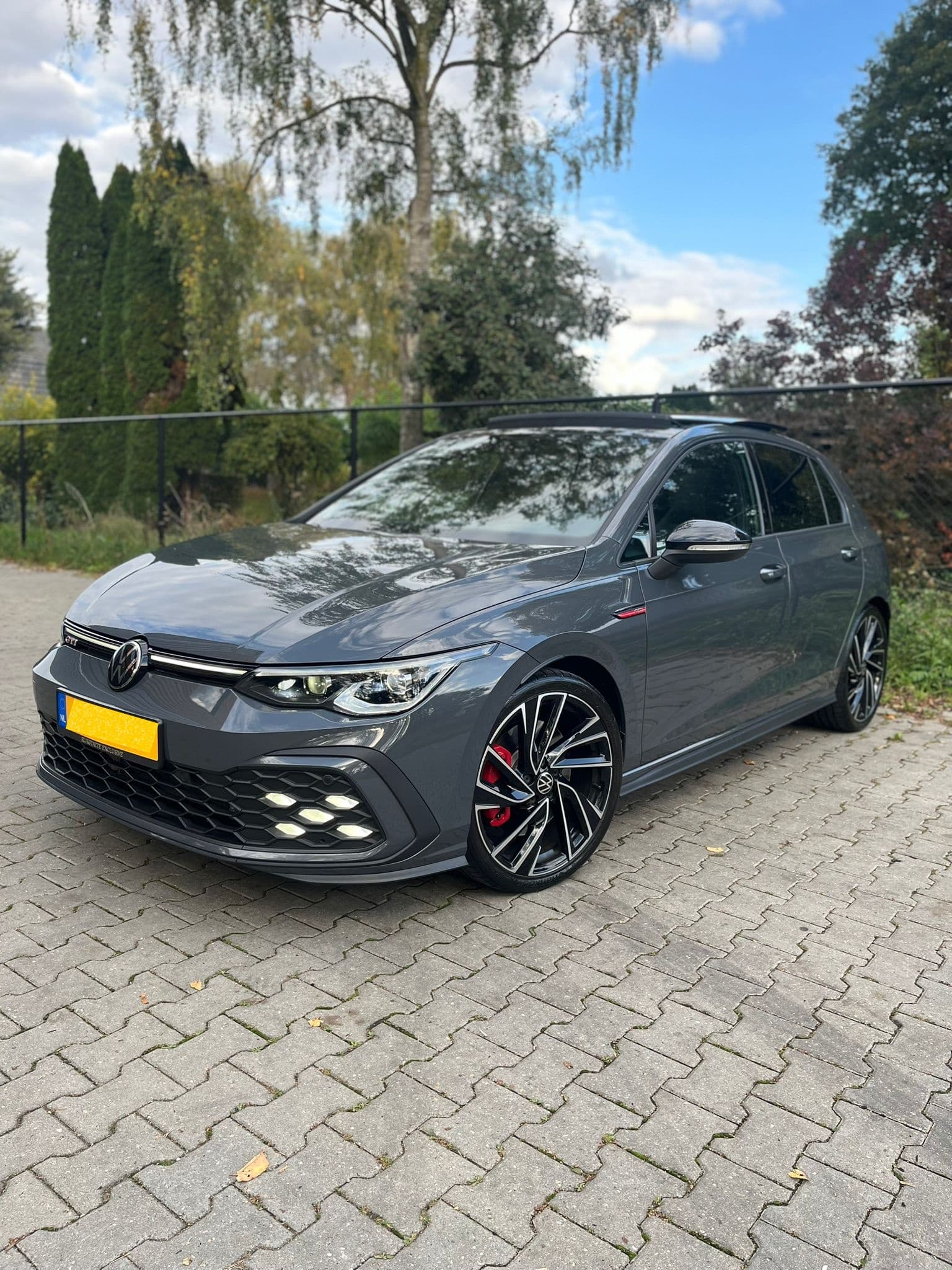 Volkswagen Golf 8 GTI huren Venray — BM Autoverhuur