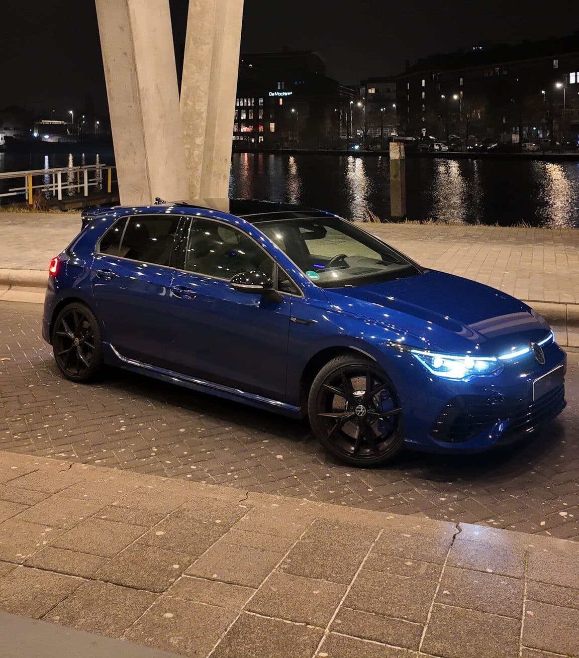 Volkswagen Golf 8R + Akra huren Vlaardingen — Bobs auto motive