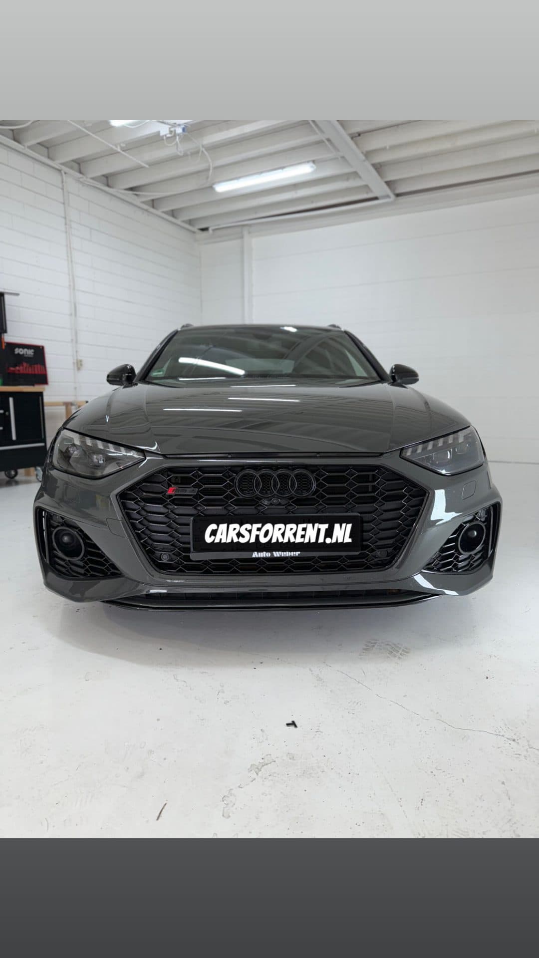 Audi RS4 Avant huren Rotterdam — CarsforRent.nl