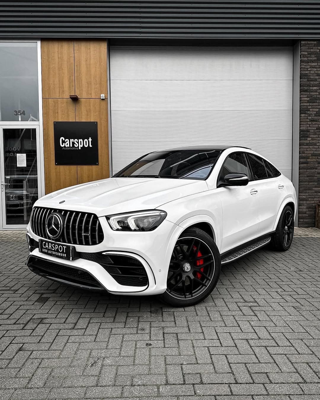 Mercedes-AMG GLE 63 S Coupé huren Rotterdam — Carspot Autoverhuur