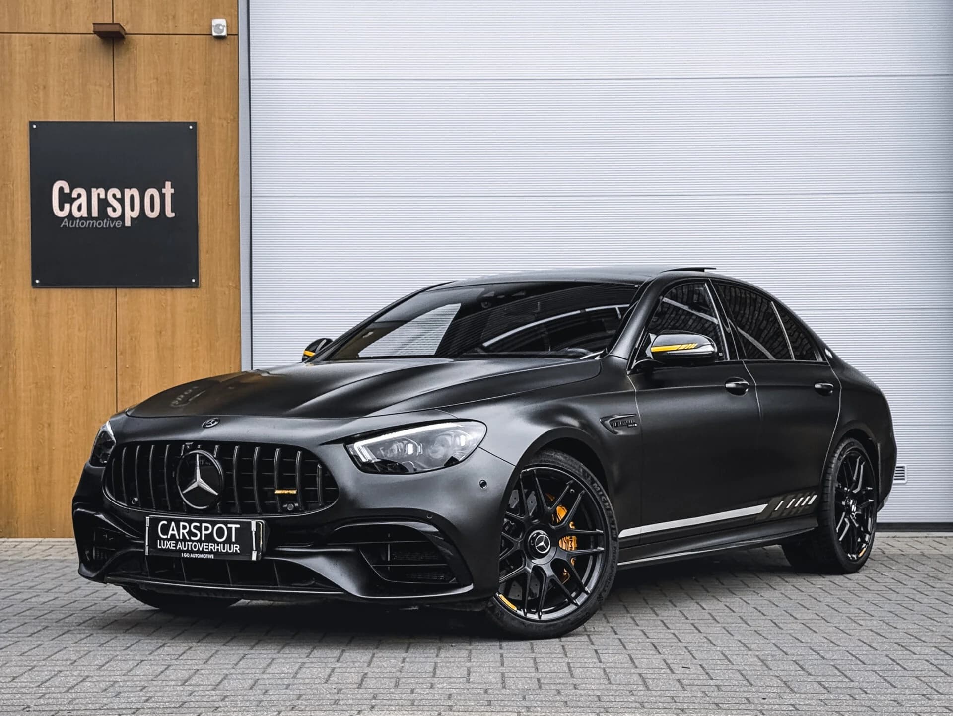 Mercedes-Benz E63 S AMG | Final Edition huren Rotterdam — Carspot Autoverhuur