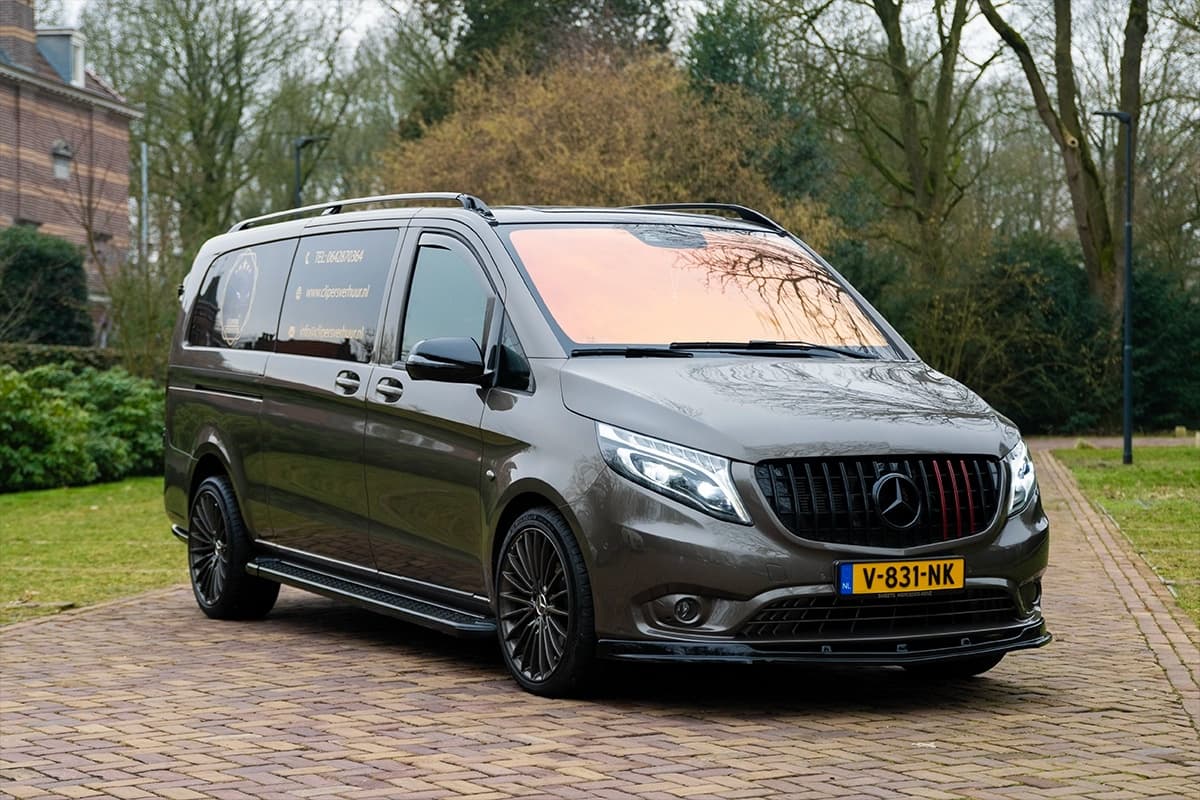 Mercedes-Benz Vito VIP Bus huren Venray — Clipers Verhuur