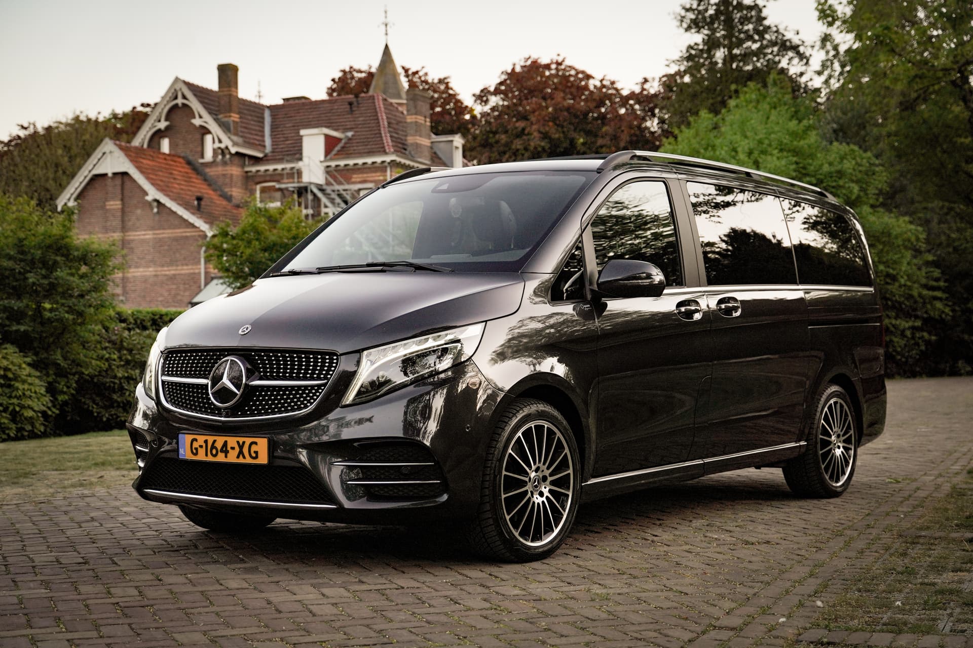 Mercedes-Benz V-Klasse huren Venray — Clipers Verhuur