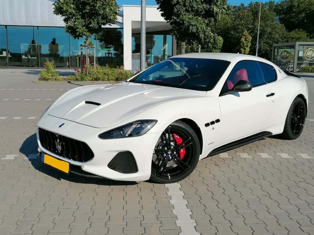 Maserati GranTurismo huren Hilversum — Drive the Passion