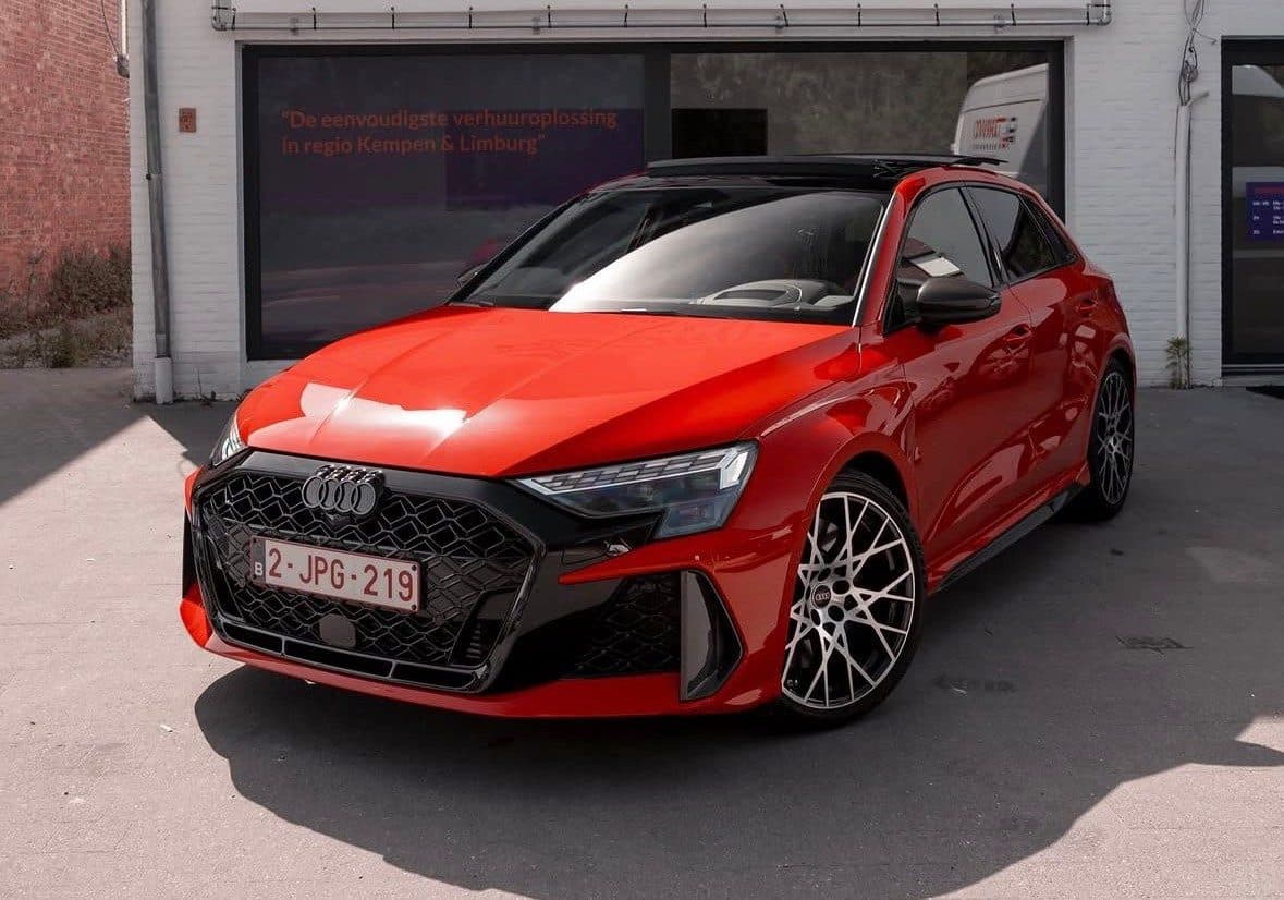 Audi RS3 Sportback (2026) huren Hasselt — Drivo Huurwagens