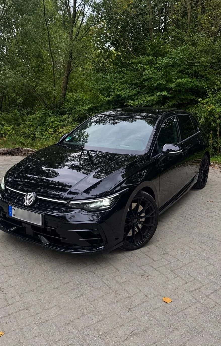 Volkswagen Golf 8.5R Black Edition huren Amsterdam/Almere — DX Autoverhuur