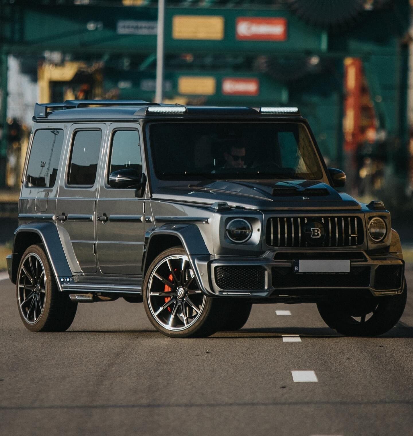 Mercedes-Benz G63 BRABUS huren Kortemark — EDS Car Rental