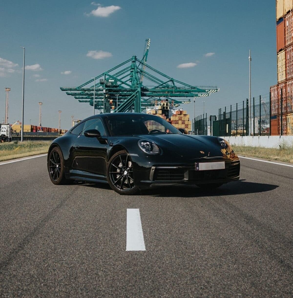 Porsche Carrera 992 huren Kortemark — EDS Car Rental