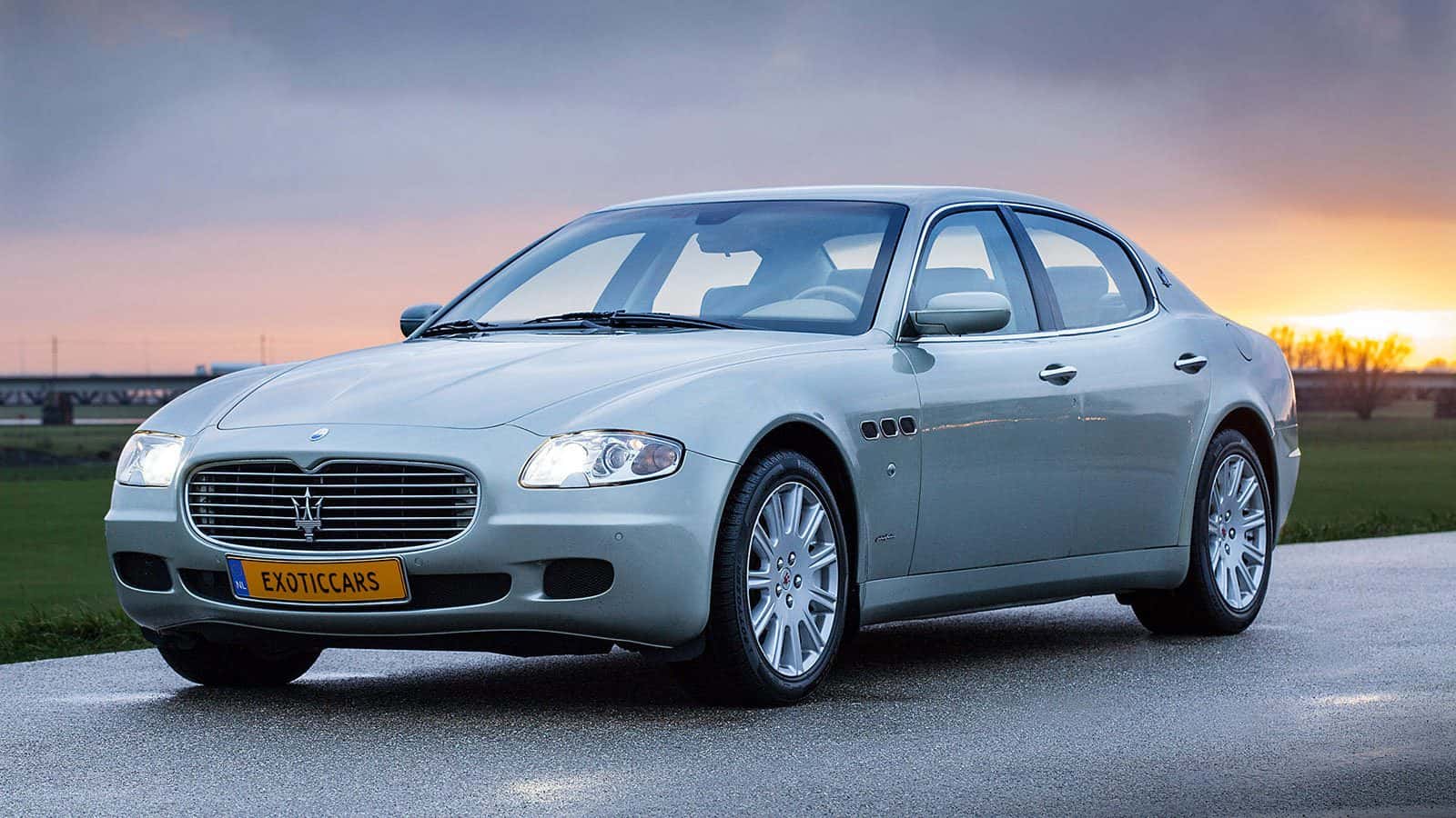 Maserati Quattroporte huren Arnhem — Exotic Cars