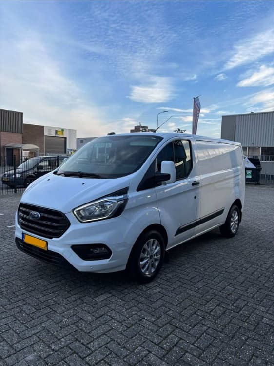 Ford Transit Custom huren Eindhoven — Fast Rental