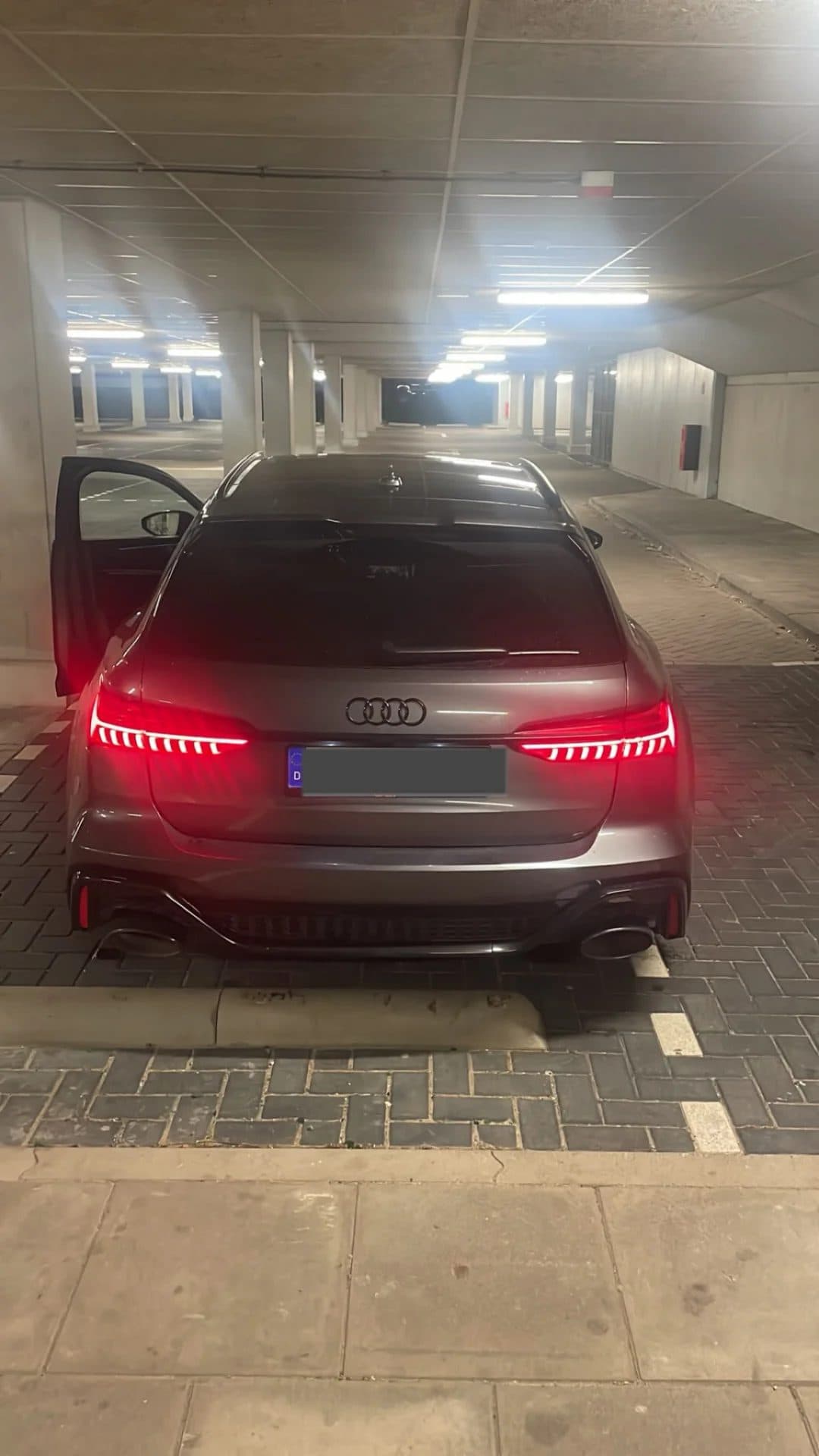 Audi RS6 Performance huren Amsterdam — FastCarsRental