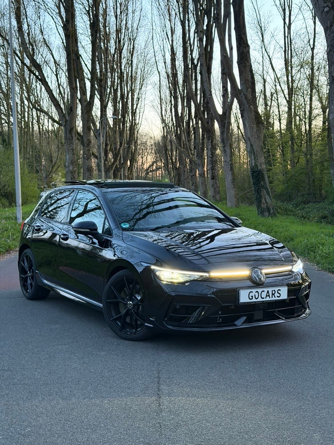 Volkswagen Golf 8.5R Black Edition huren Rotterdam — Gocars verhuur