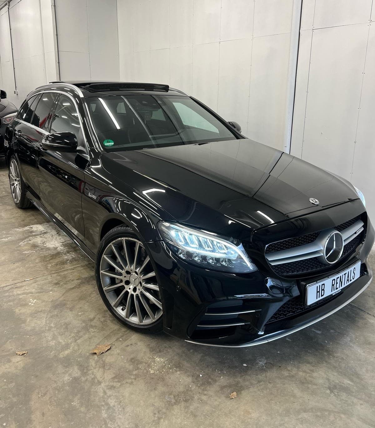 Mercedes-Benz C43 AMG huren Enschede — HB Rentals