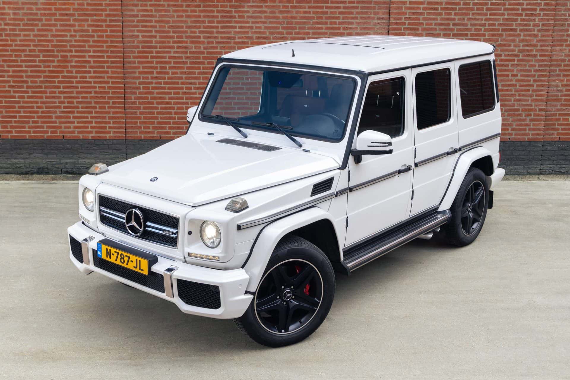 Mercedes-Benz G63 AMG huren Zwijndrecht — JS Trouwauto's