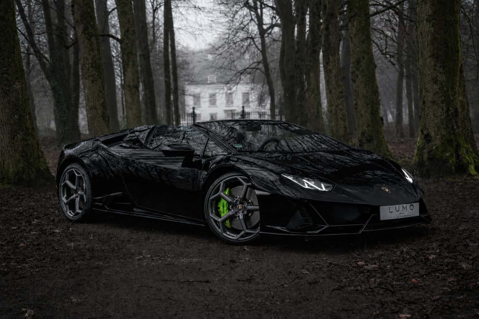 Lamborghini Huracán Evo Spyder huren Breda/Dongen — Lumoluxeautoverhuur