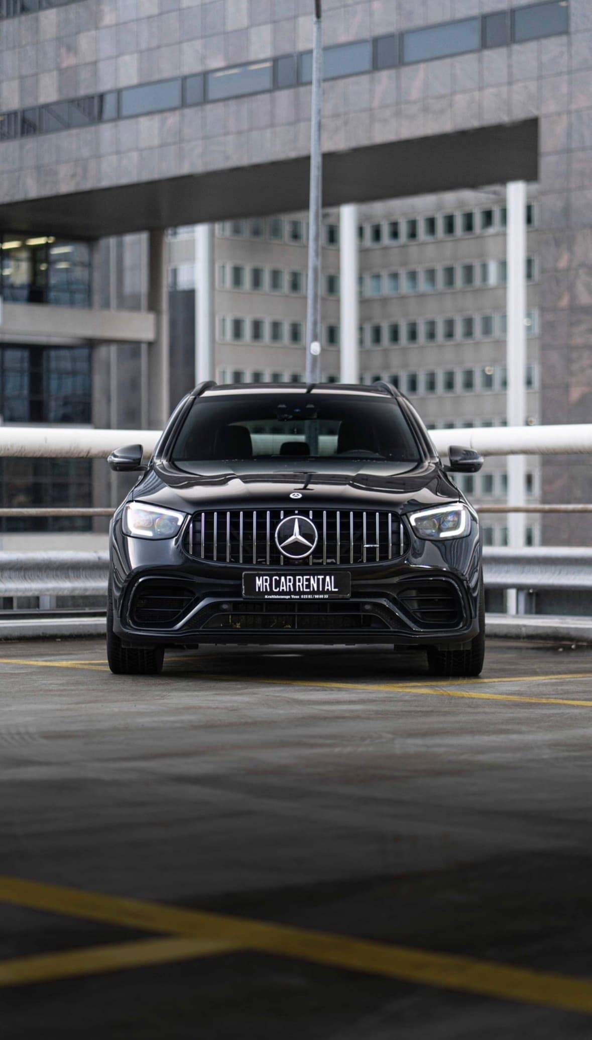 Mercedes-AMG GLC 63 huren Rotterdam — Mistercarrental