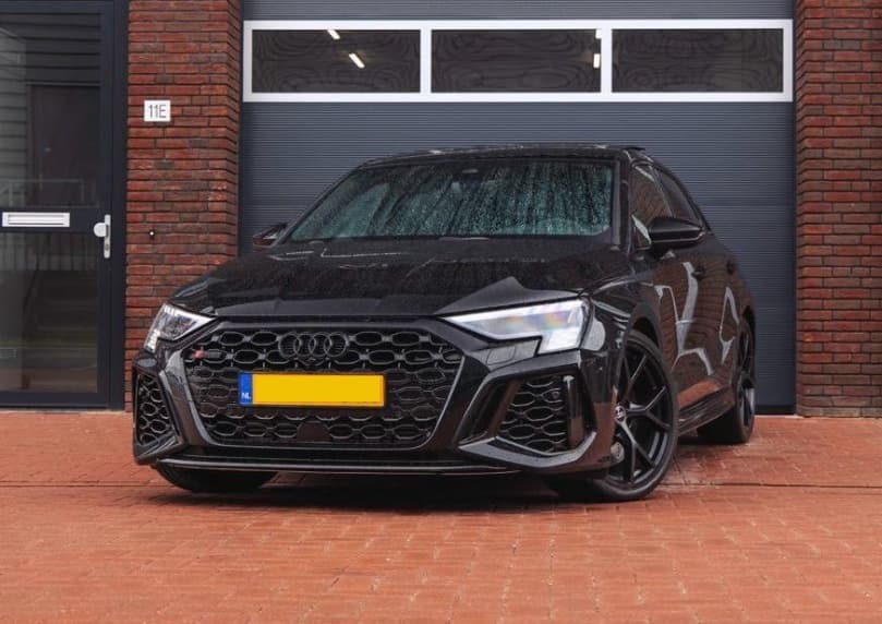 Audi RS3 Sportback huren Gouda — Mon Ami Autoverhuur