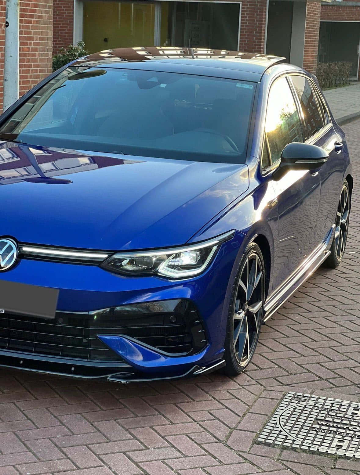 Volkswagen Golf 8R Performance huren Rotterdam — Money Quest Autoverhuurbedrijf