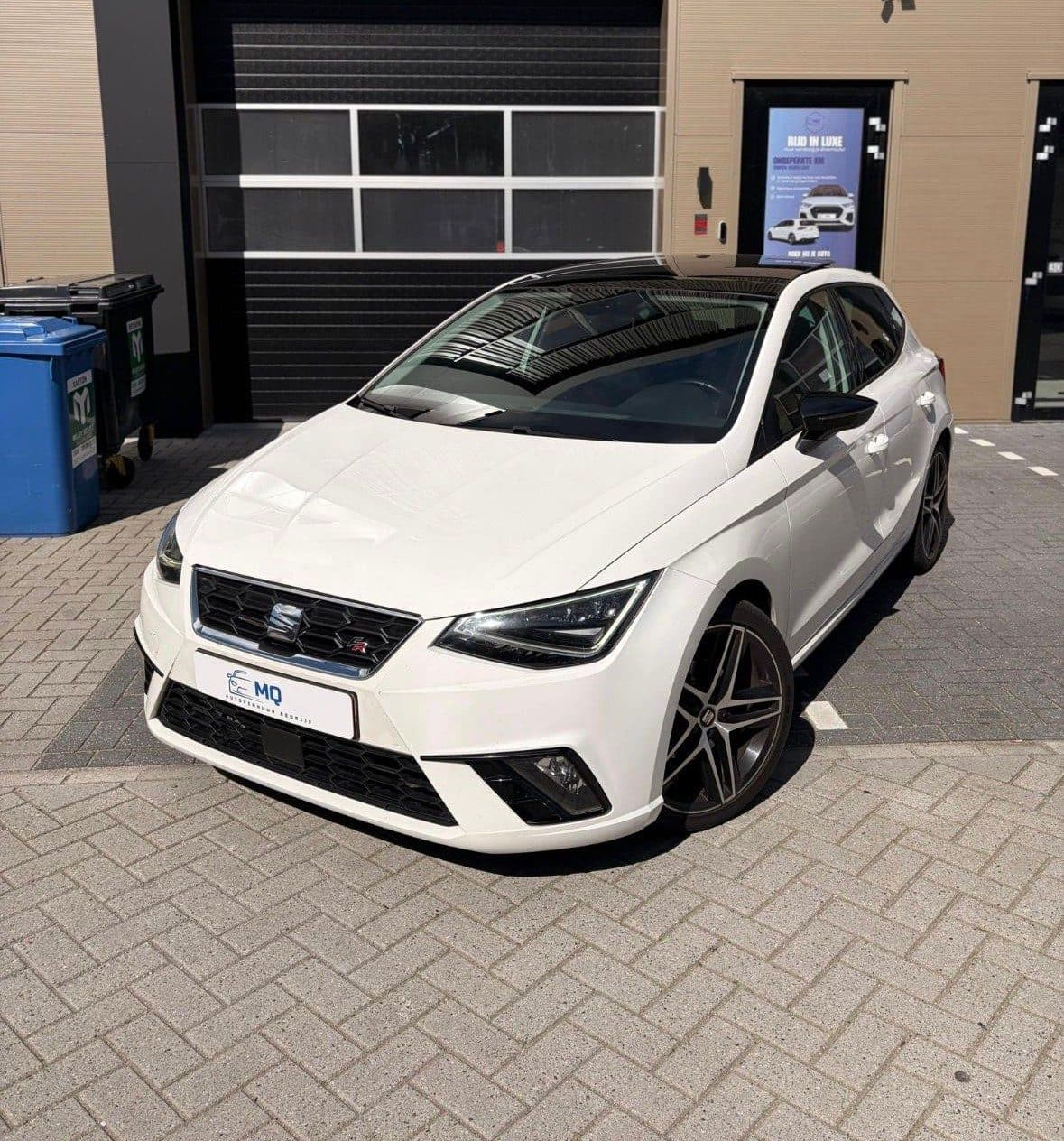 Seat Ibiza FR huren Rotterdam — Money Quest Autoverhuurbedrijf